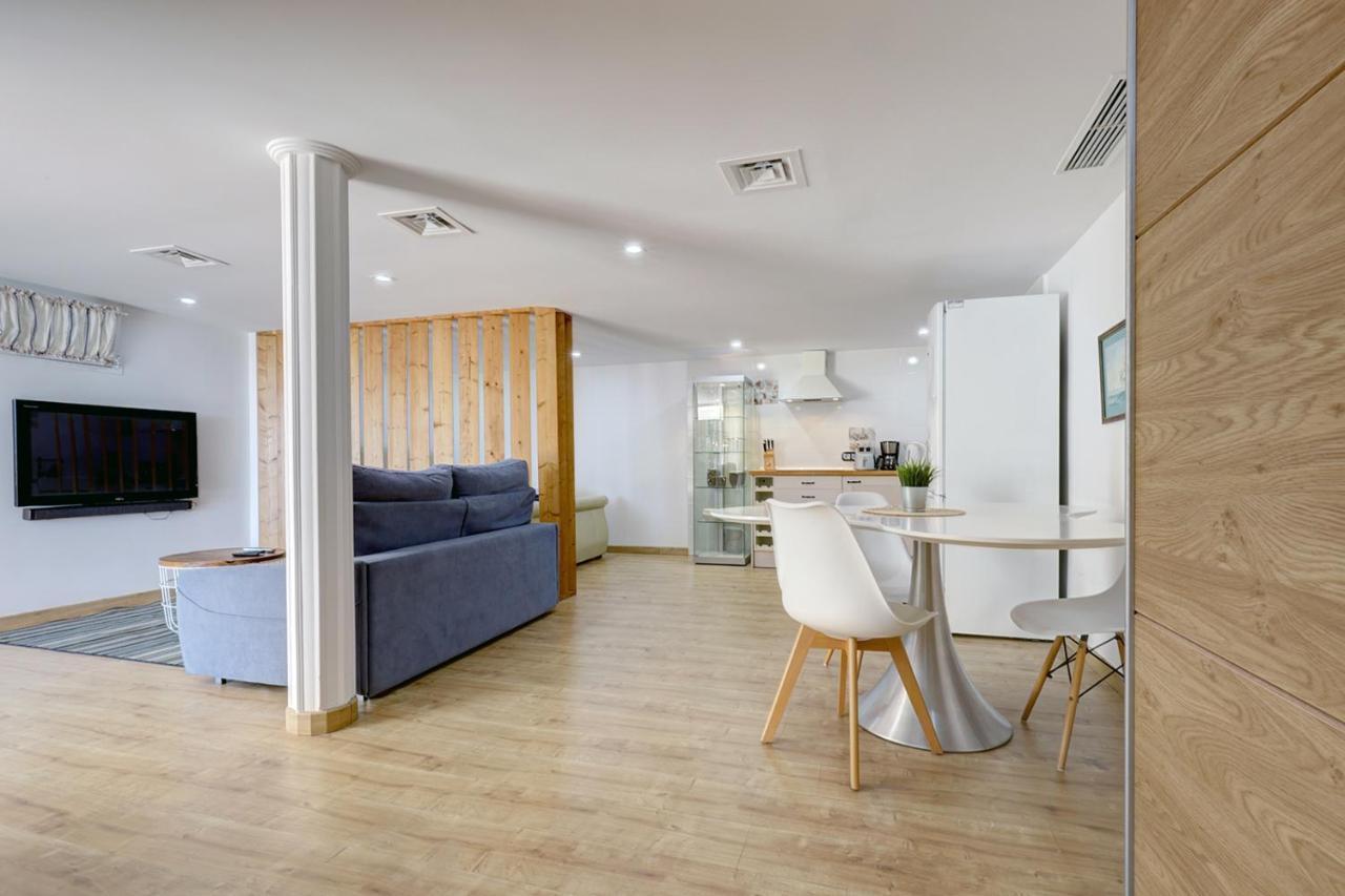 Apartment Modern Independent In Luxury