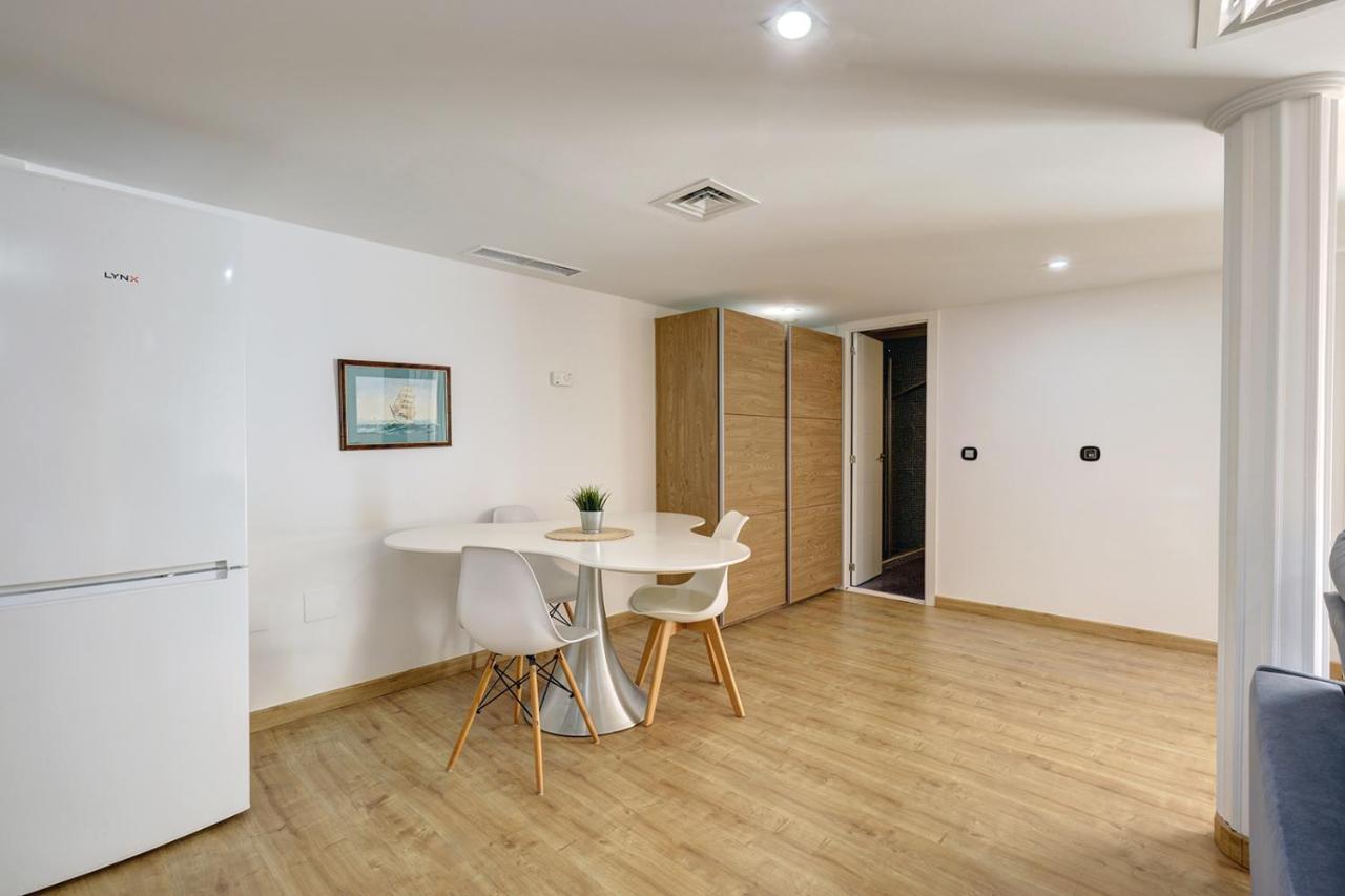 Apartment Modern Independent In Luxury